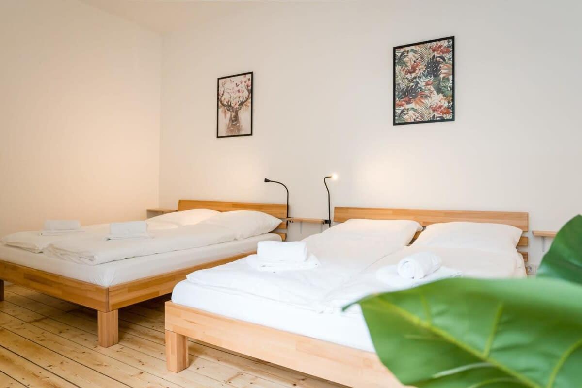 Spacious 3br Ac Self Check-in Street Parking Apartment