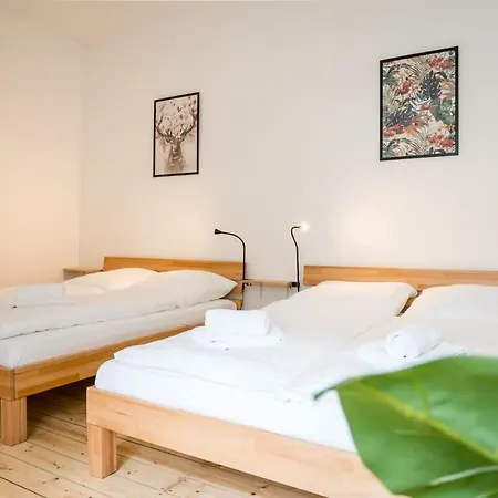 Spacious 3Br Plus Ac Self Check-In Street Parking Berlin Exterior photo