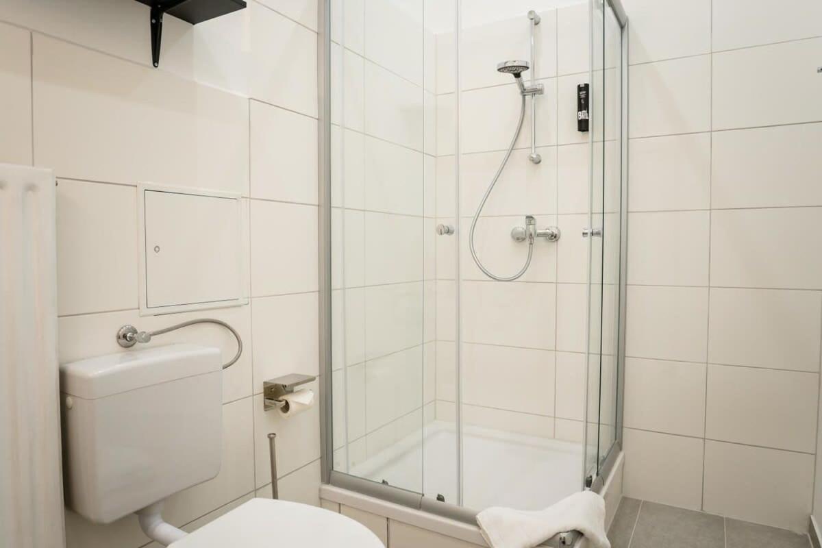 Spacious 3br Ac Self Check-in Street Parking Апартаменты *